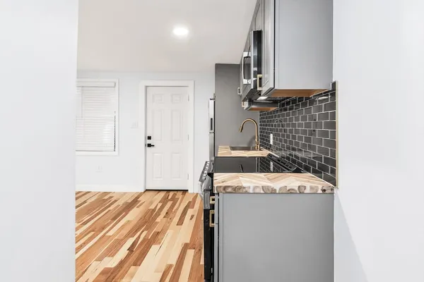 $1,700 | 193 Appleton Street, Unit 3, Lowell, MA 01852