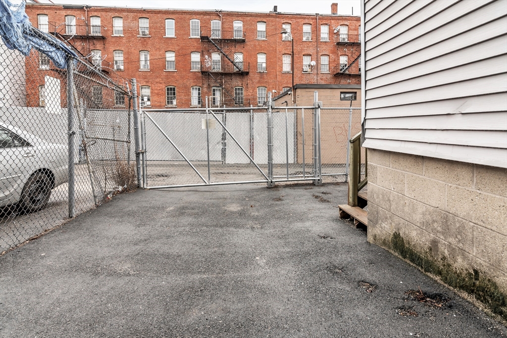 193 Appleton Street, Unit 3 Lowell, MA 01852 - Photo 27 of 27