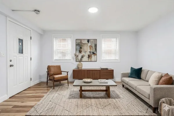 $1,700 | 193 Appleton Street, Unit 3, Lowell, MA 01852