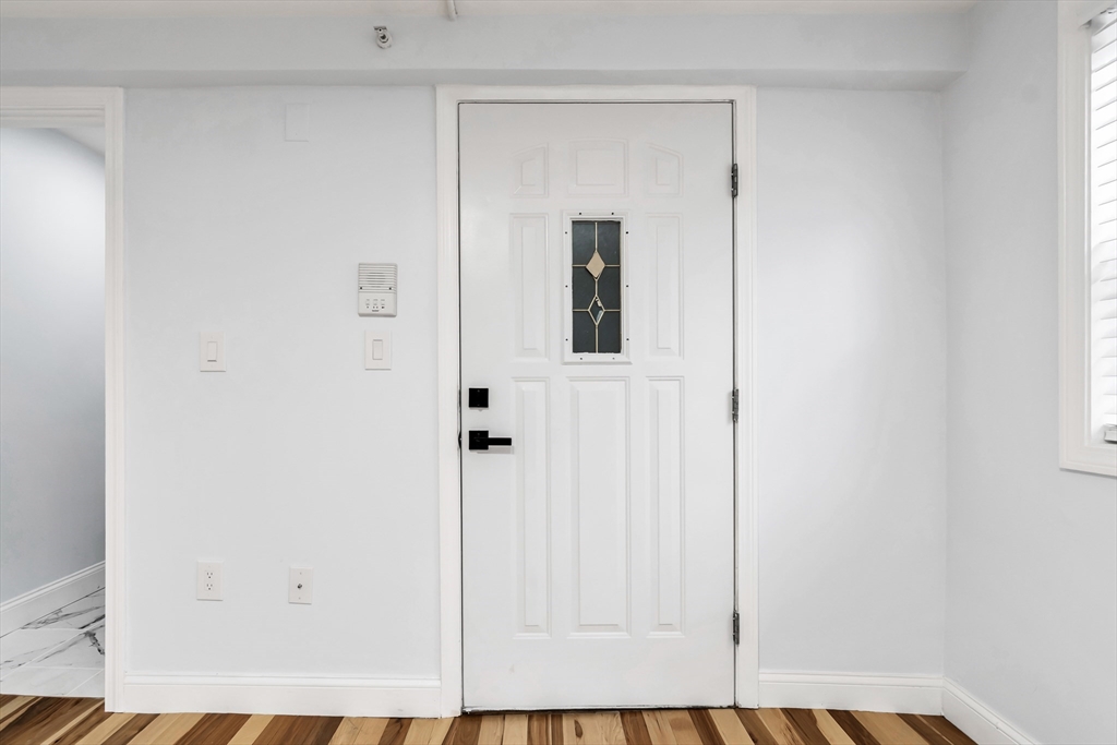 193 Appleton Street, Unit 3 Lowell, MA 01852 - Photo 8 of 27