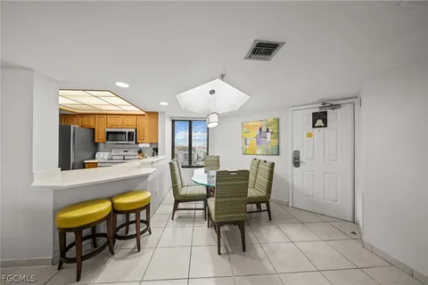 $699,900 | 6640 Estero Boulevard, Unit 1203, Fort Myers Beach, FL 33931