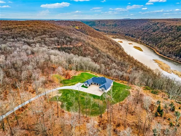 $1,475,000 | 365 South Penn Road, Franklin, PA 16323
