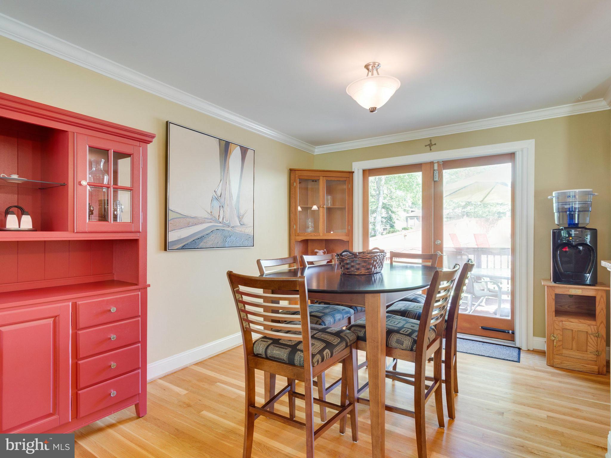 8908 Battery Road Alexandria, VA 22308 - Photo 14 of 30 Dining Room