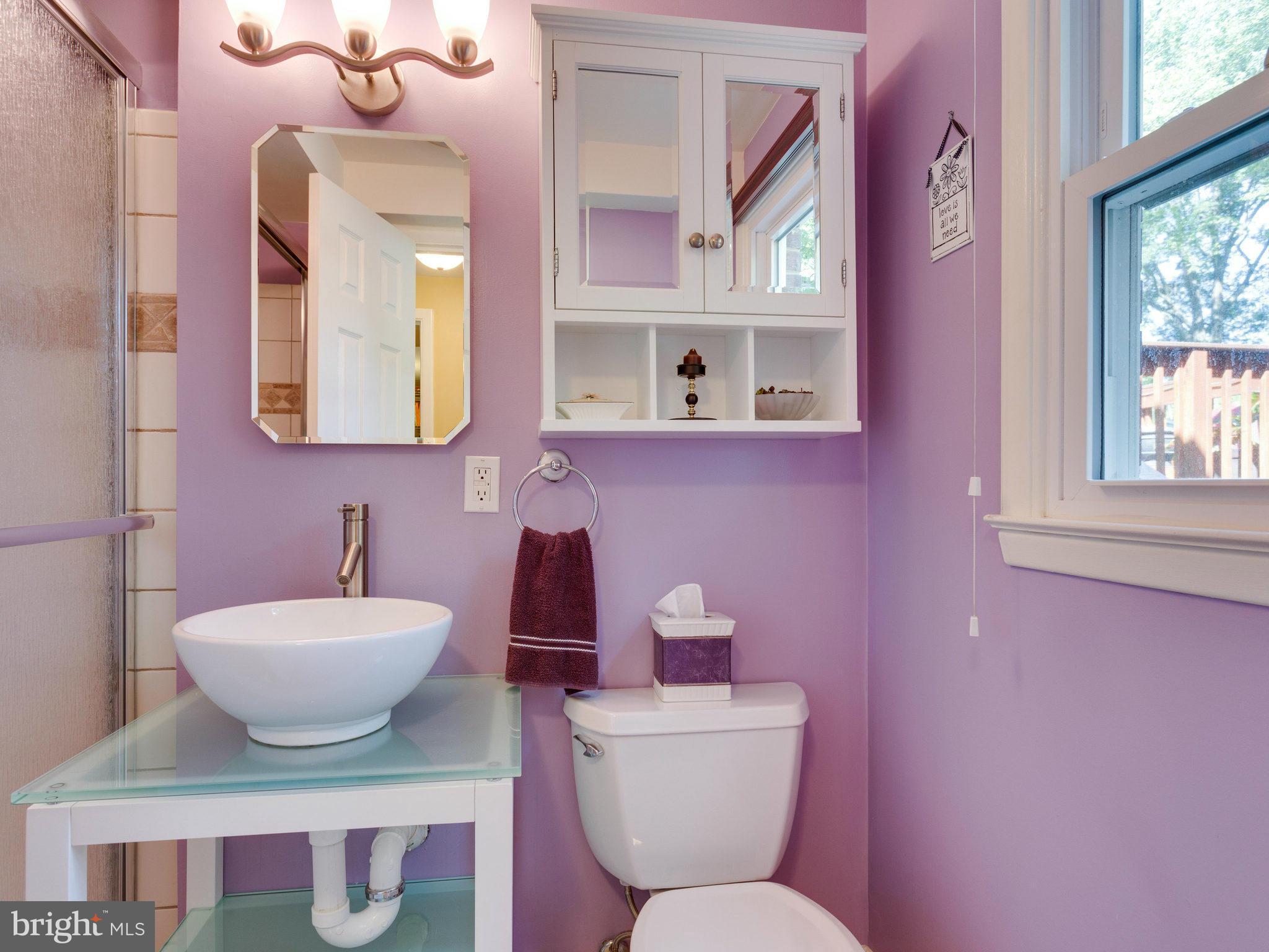 8908 Battery Road Alexandria, VA 22308 - Photo 30 of 30 Bath