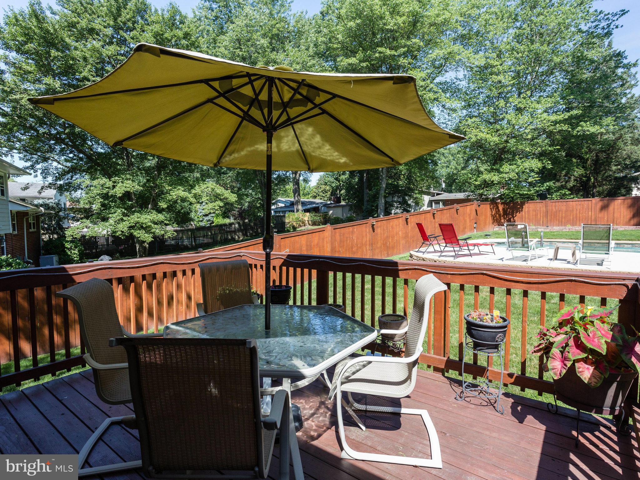 8908 Battery Road Alexandria, VA 22308 - Photo 4 of 30 Exterior (Rear)