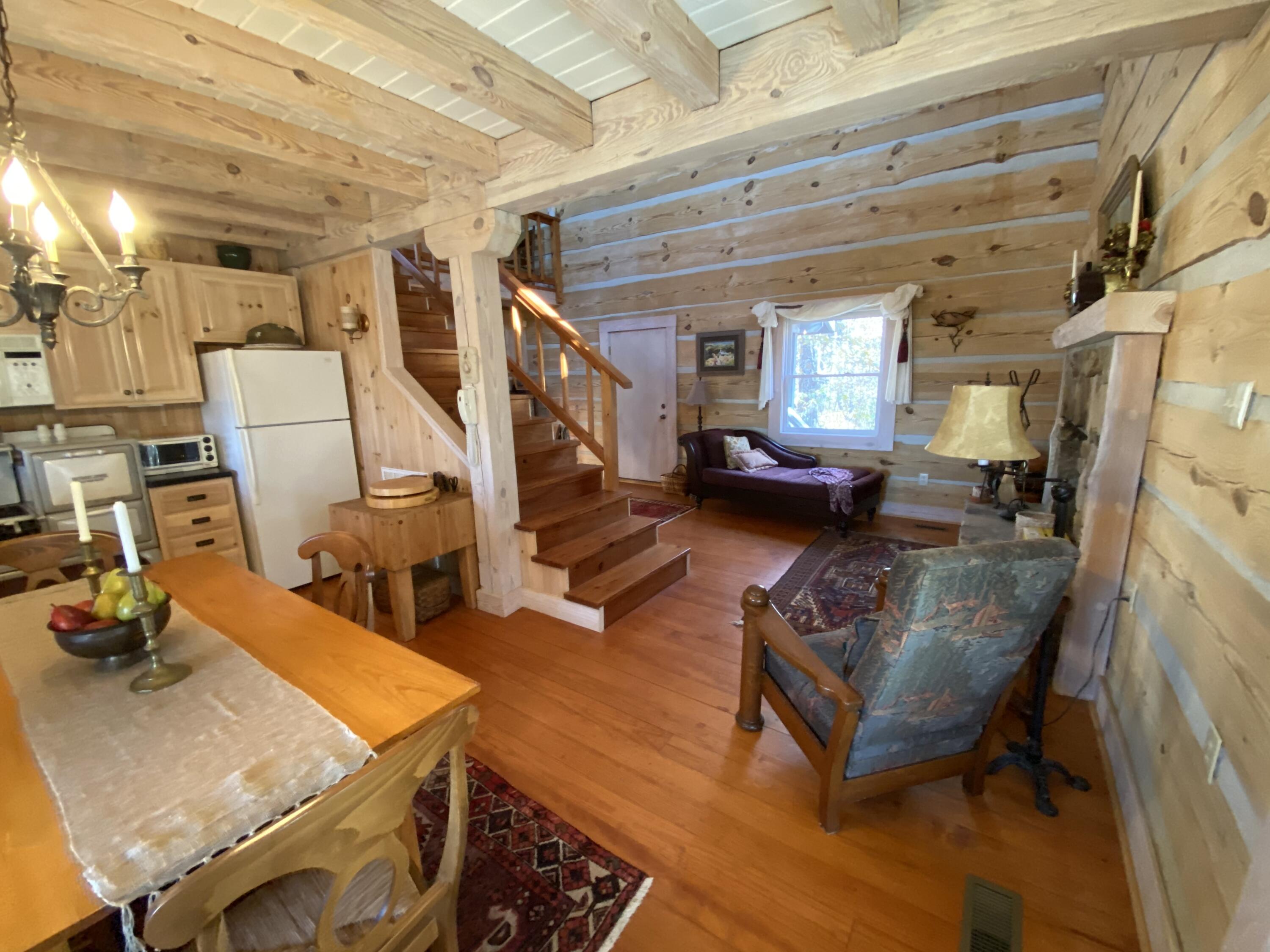 1401 Dale Trail Menlo, GA 30731 - Photo 7 of 22 KITCHEN TO LIVING