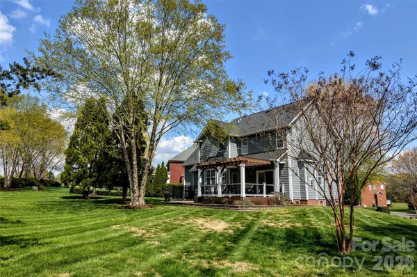 $649,900 | 8224 Glamorgan Lane, Matthews, NC 28104