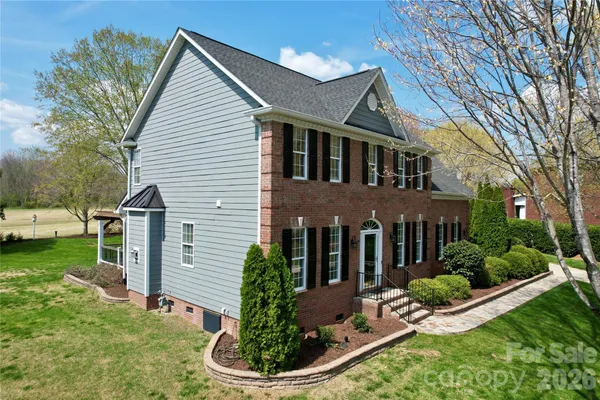 $649,900 | 8224 Glamorgan Lane, Matthews, NC 28104