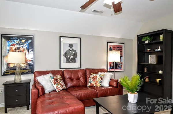 $649,900 | 8224 Glamorgan Lane, Matthews, NC 28104