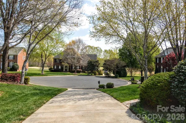 $649,900 | 8224 Glamorgan Lane, Matthews, NC 28104