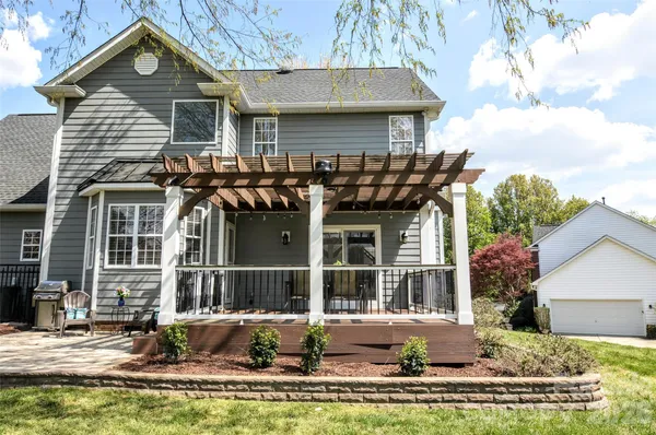 $649,900 | 8224 Glamorgan Lane, Matthews, NC 28104