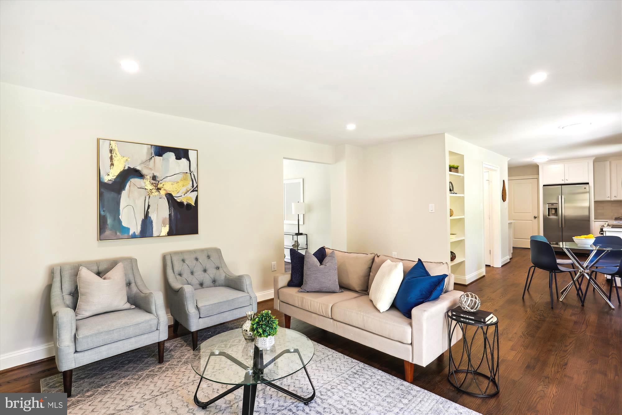 9206 Friars Road Bethesda, MD 20817 - Photo 14 of 34 Family Room