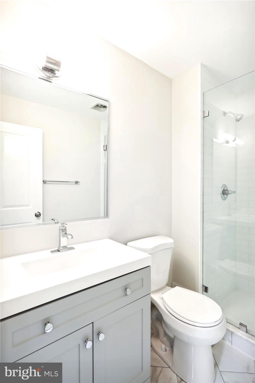 9206 Friars Road Bethesda, MD 20817 - Photo 22 of 34 Full Bath 1