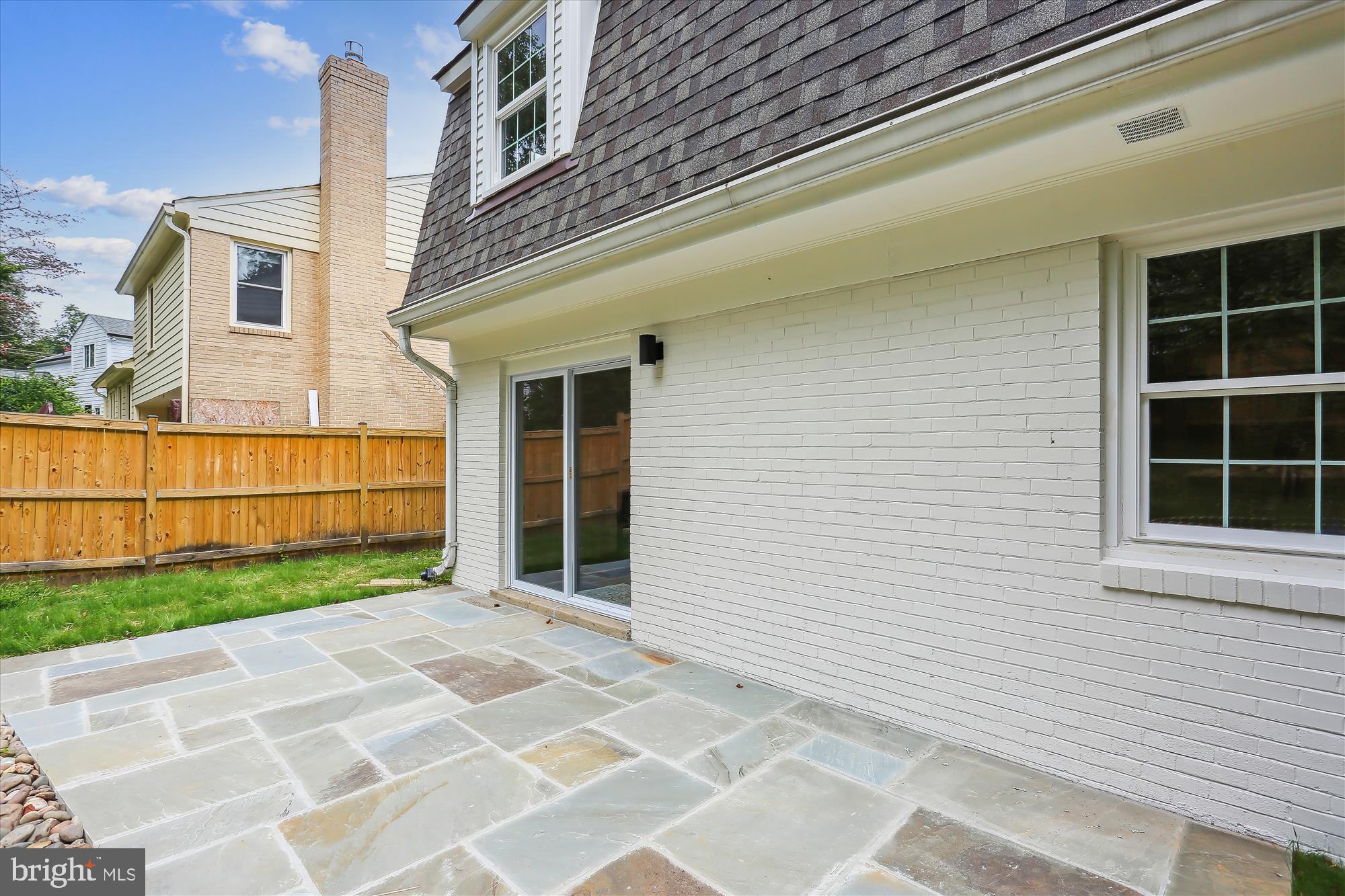 9206 Friars Road Bethesda, MD 20817 - Photo 31 of 34 Patio