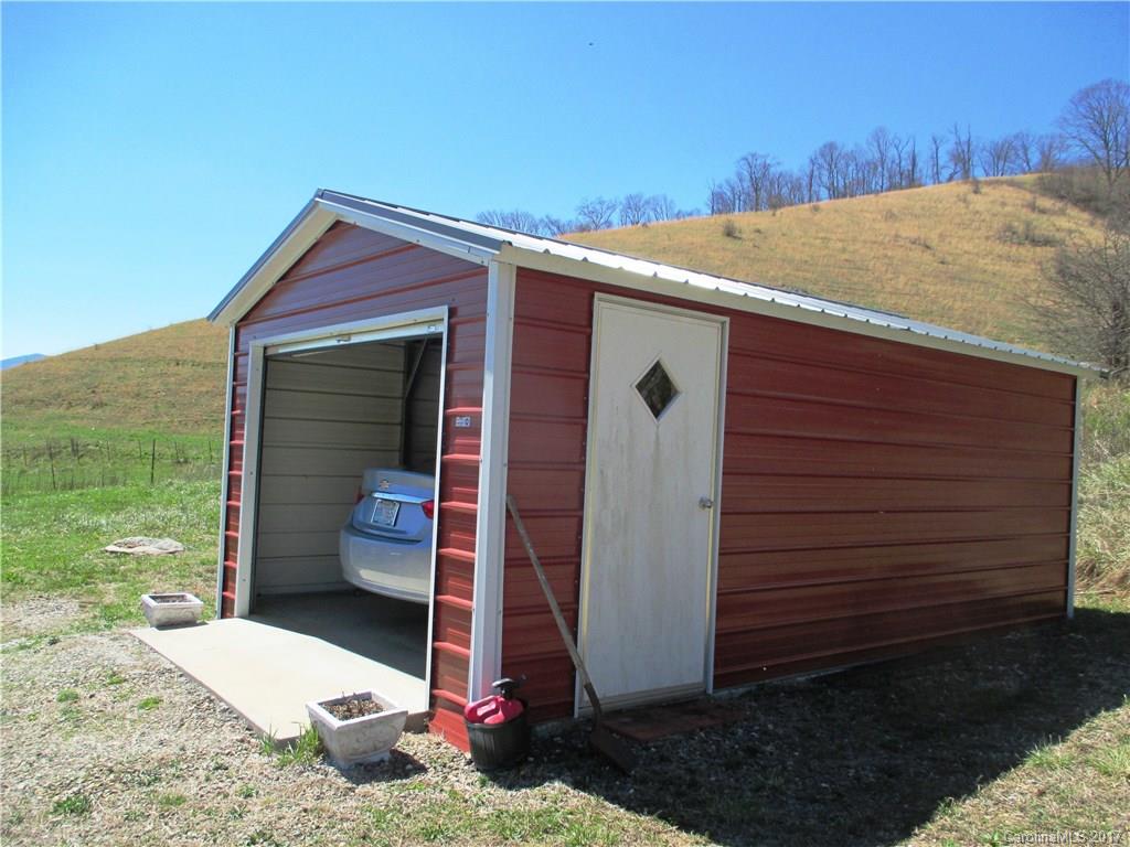 807 Silvers Cove Road Clyde, NC 28721 - Photo 13 of 15