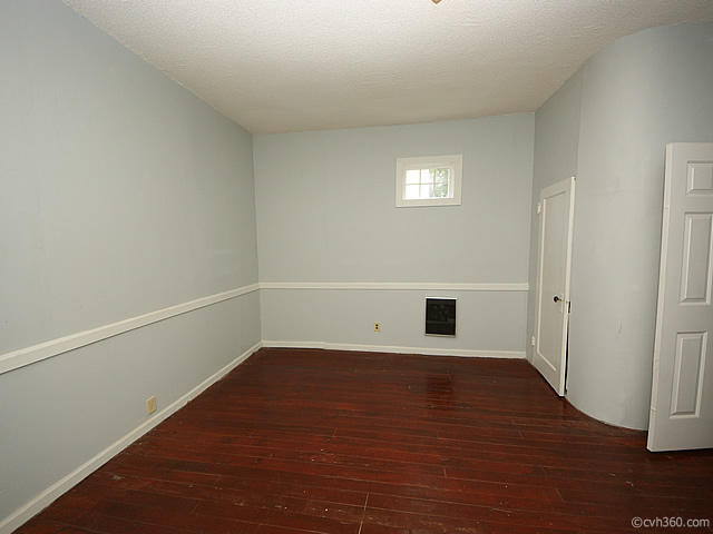 7 Addison Street Charleston, SC 29403 - Photo 9 of 20 09