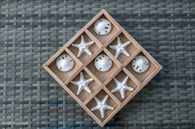 $939,500 | 287 Ocean Boulevard East, Holden Beach, NC 28462