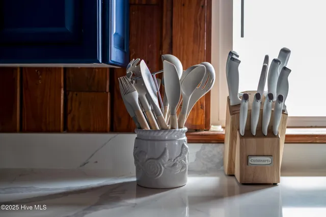 $939,500 | 287 Ocean Boulevard East, Holden Beach, NC 28462