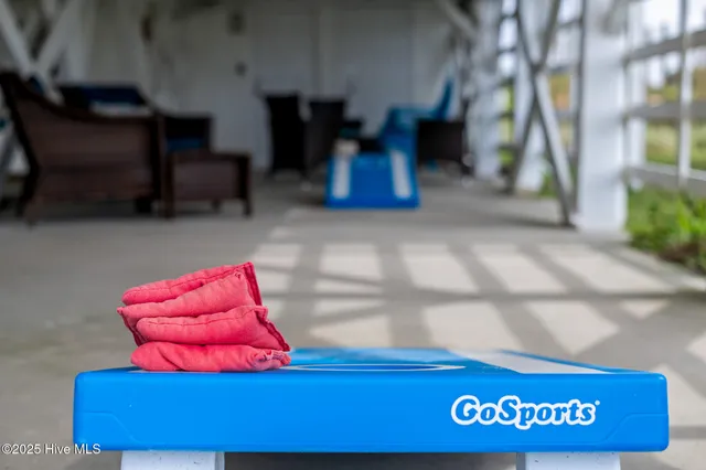 $939,500 | 287 Ocean Boulevard East, Holden Beach, NC 28462