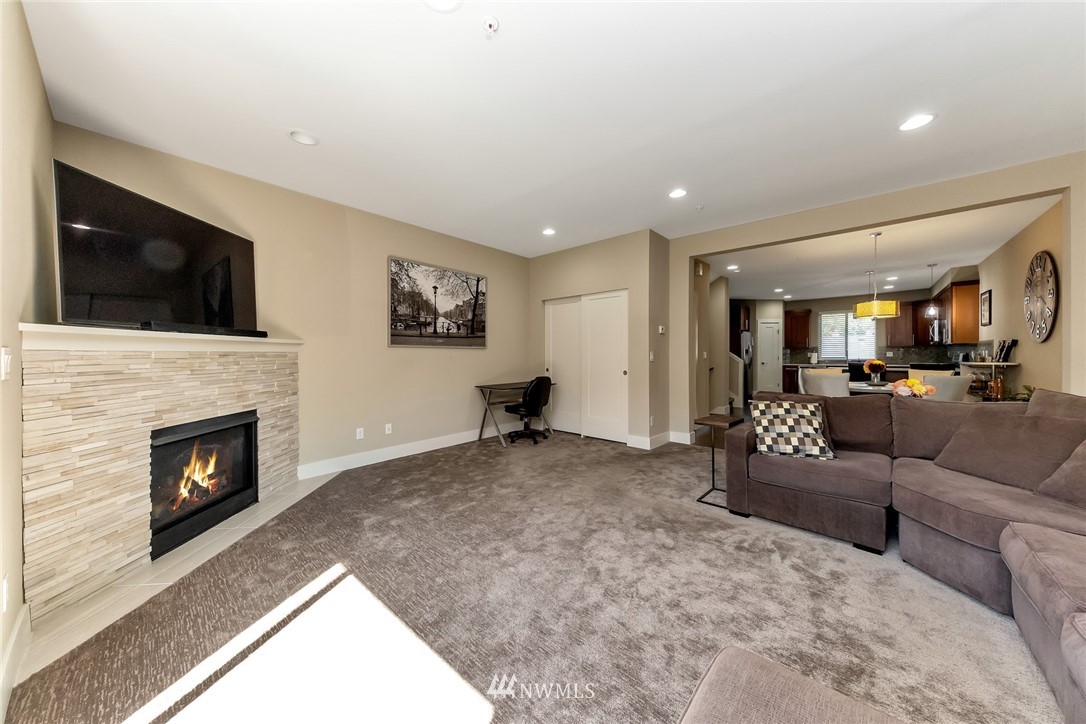 318 South 47th Street, Unit A Renton, WA 98055 - Photo 12 of 25 Gallery Image 12