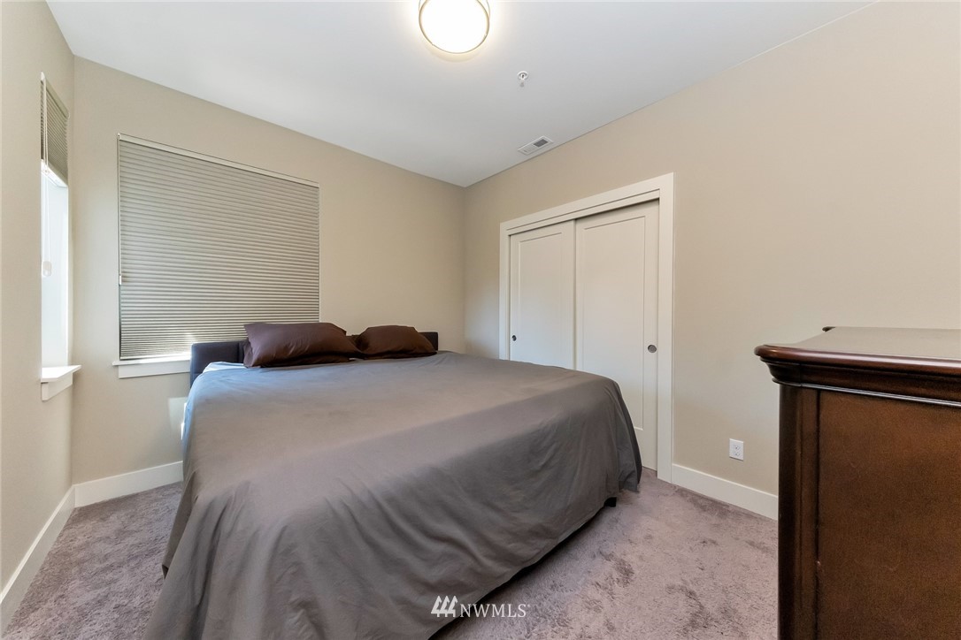 318 South 47th Street, Unit A Renton, WA 98055 - Photo 18 of 25 Gallery Image 18