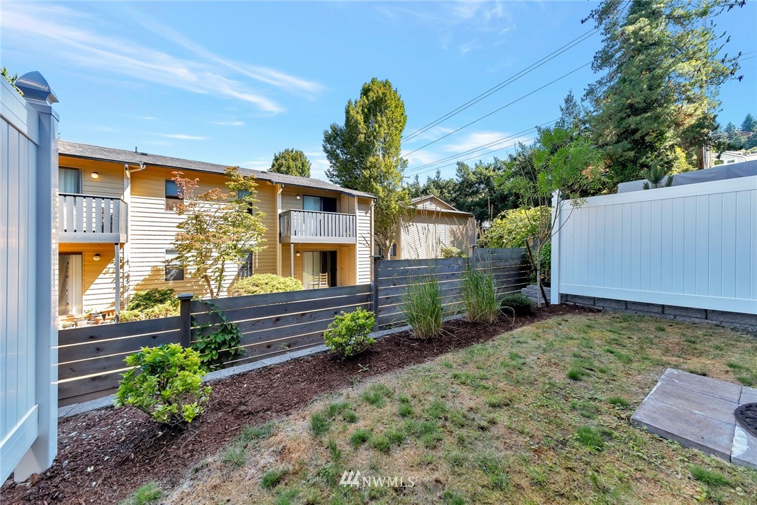 318 South 47th Street, Unit A Renton, WA 98055 - Photo 24 of 25 Gallery Image 24