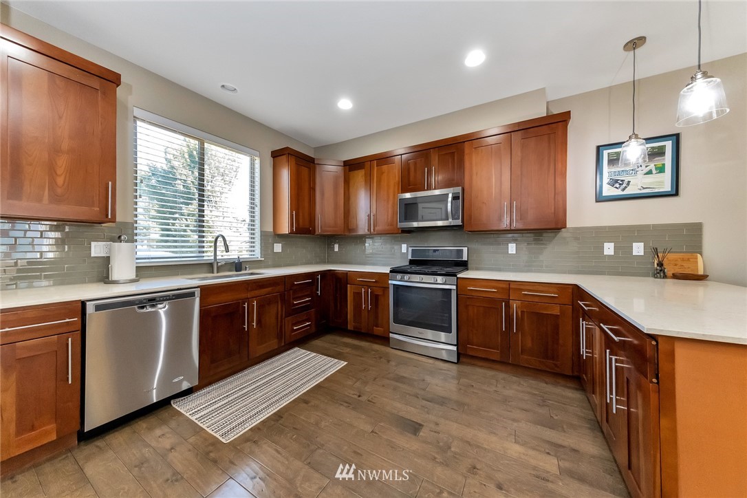 318 South 47th Street, Unit A Renton, WA 98055 - Photo 4 of 25 Gallery Image 4