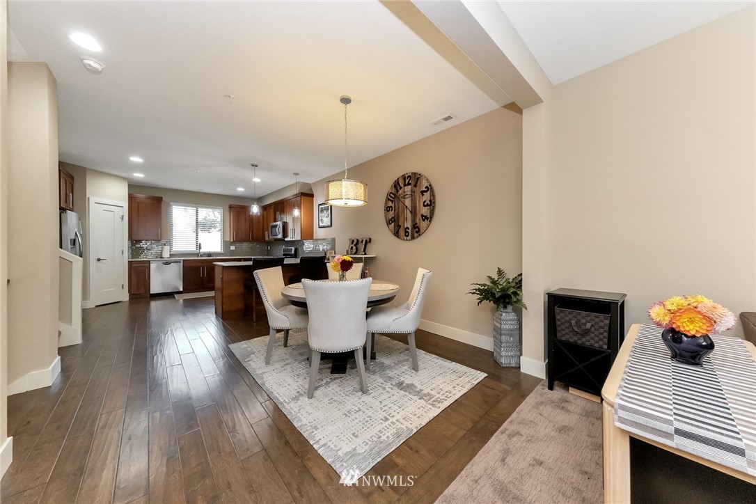 318 South 47th Street, Unit A Renton, WA 98055 - Photo 10 of 25 Gallery Image 10