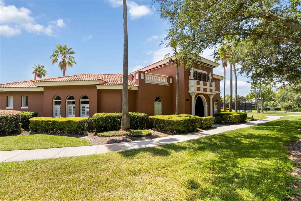 11322 Rapallo Lane Windermere, FL 34786 - Photo 33 of 39 a view of a house with a swimming pool