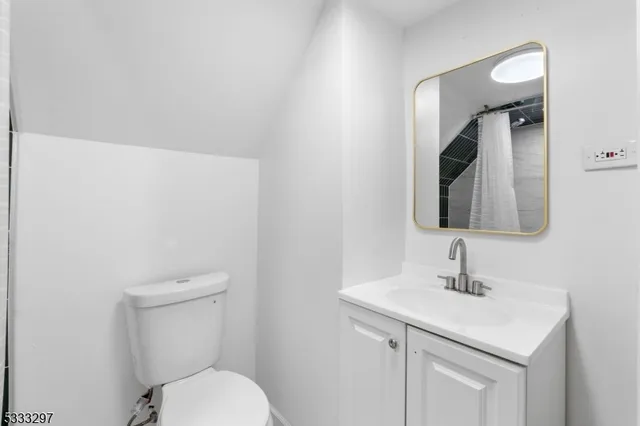 $1,700 | 18 Lowden Street, Elizabeth, NJ 07208