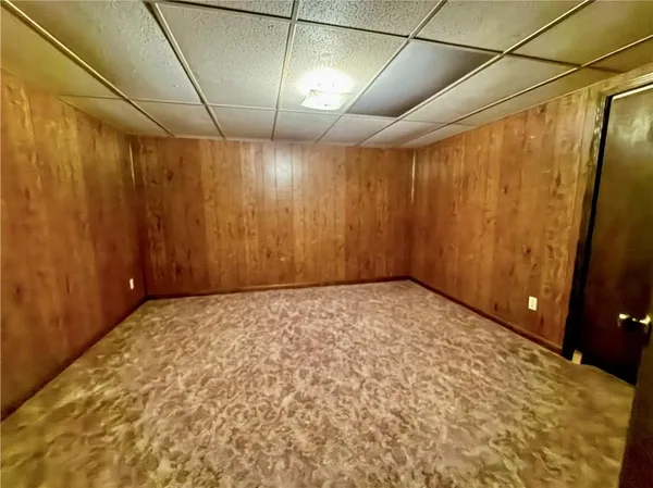 $220,000 | 205 South Traster Street, Altamont, KS 67330