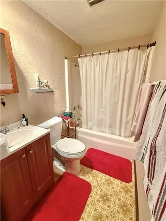 $220,000 | 205 South Traster Street, Altamont, KS 67330