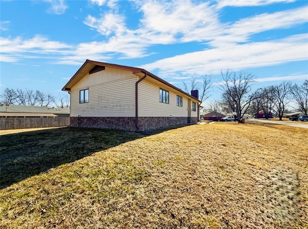 205 South Traster Street Altamont, KS 67330 - Photo 28 of 31