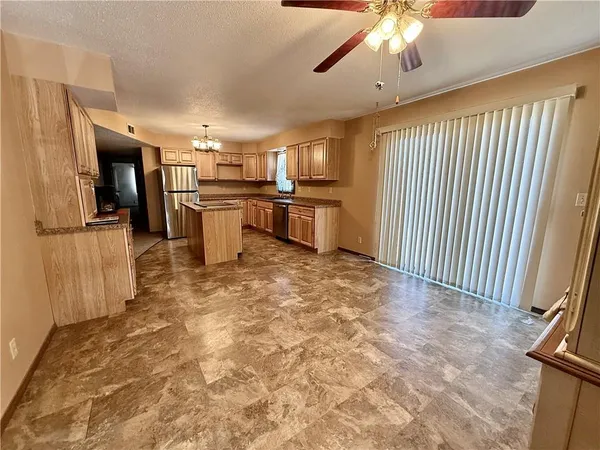 $220,000 | 205 South Traster Street, Altamont, KS 67330