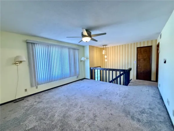 $220,000 | 205 South Traster Street, Altamont, KS 67330