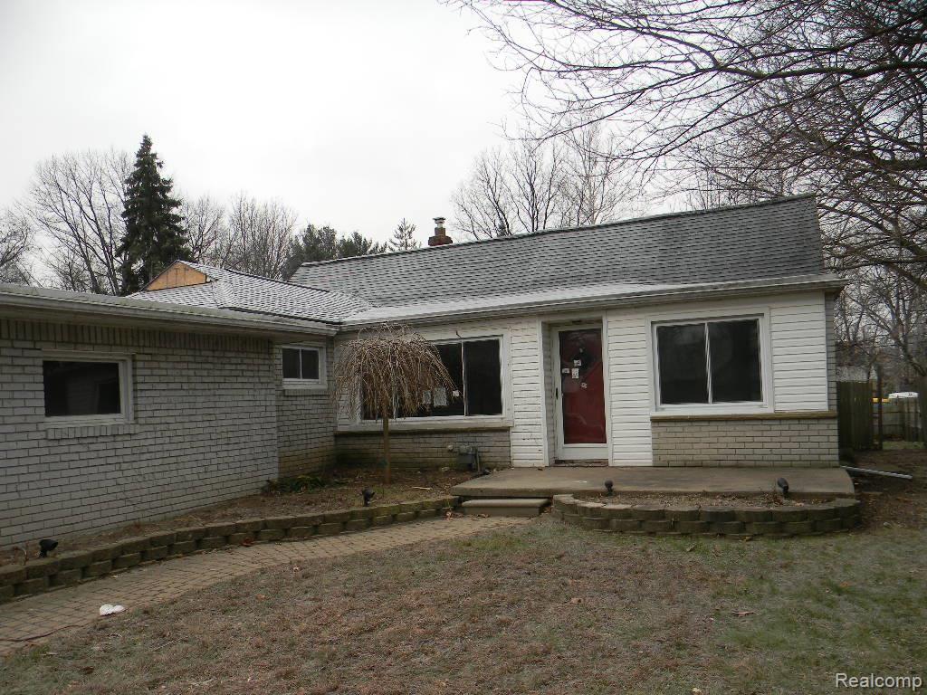 3372 Greenwood Street Rochester, MI 48309 - Photo 2 of 22 PAVED APPROACH