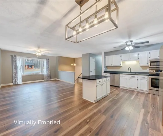 $360,000 | 411 Pin Oak Drive, Blue Ridge, VA 24064