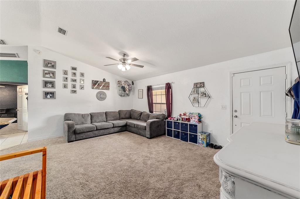1 Elm Loop Ocala, FL 34472 - Photo 6 of 34 Gallery Image 6