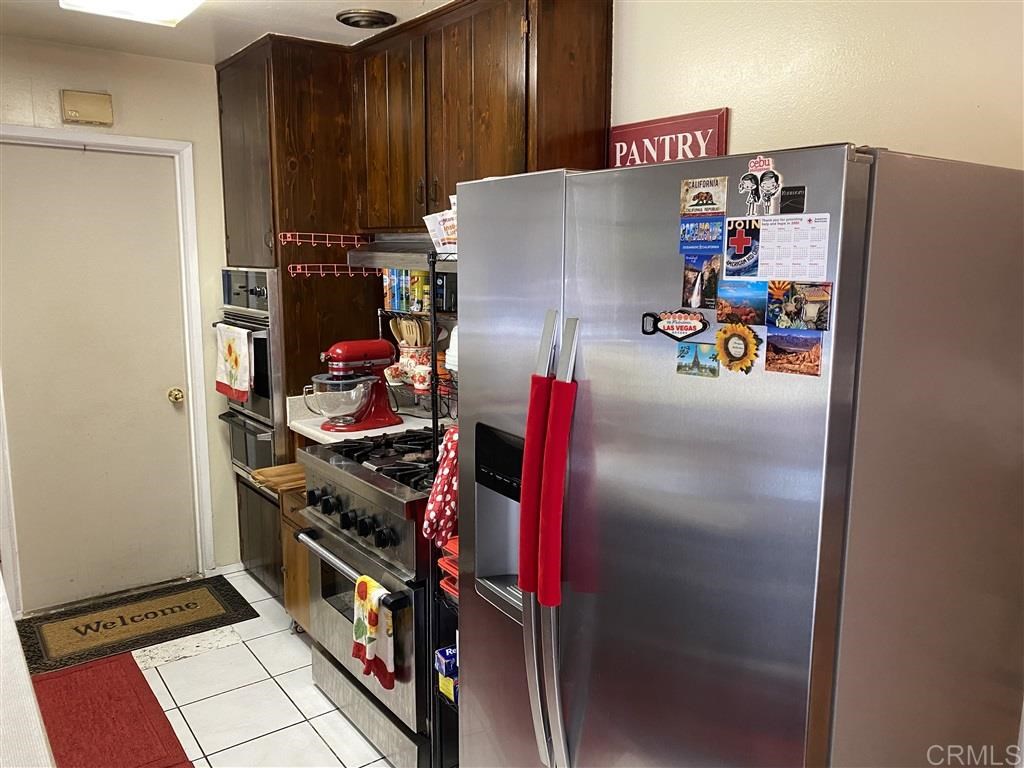 928 Rangeview Street Spring Valley, CA 91977 - Photo 6 of 16 Gallery Image 6