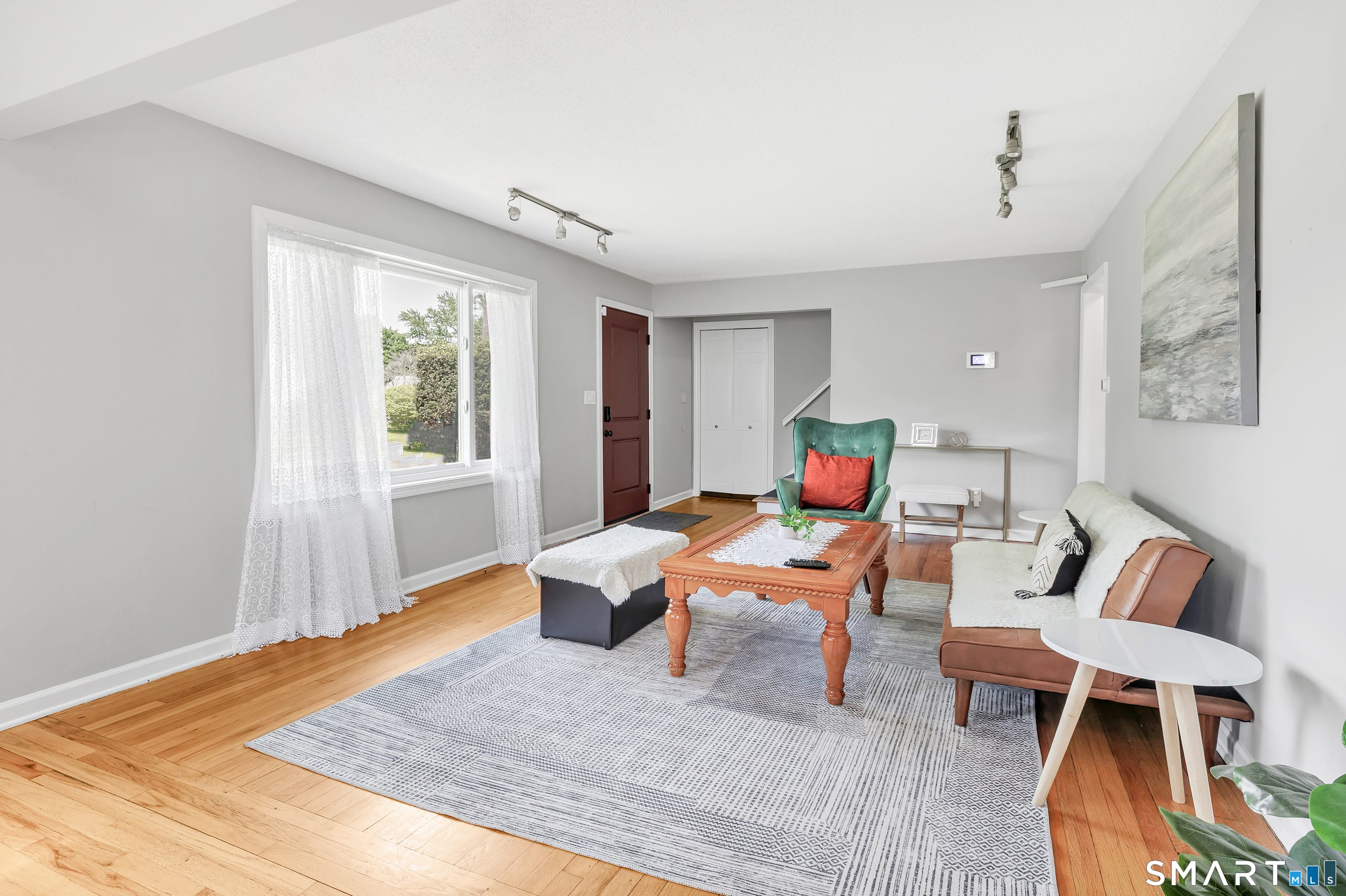 66 Washington Road Hamden, CT 06518 - Photo 13 of 38