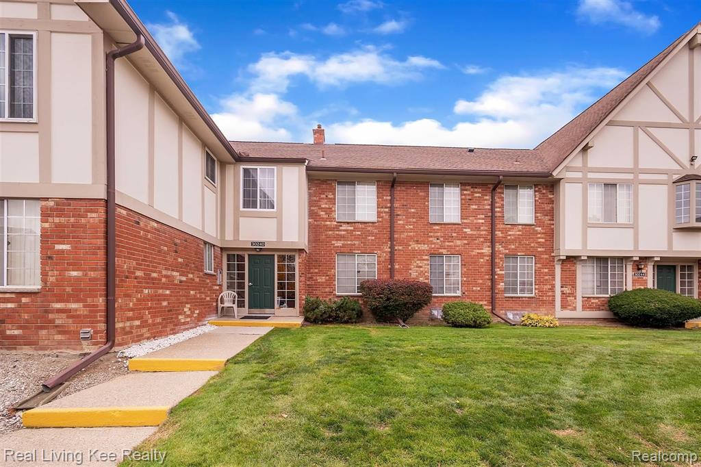 30240 Southfield Road, Unit 261 Southfield, MI 48076 - Photo 1 of 17