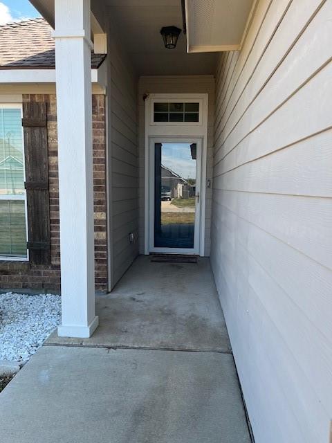 4013 Bravo Ranch Road Waco, TX 76705 - Photo 4 of 33 a view of gallery with wooden door