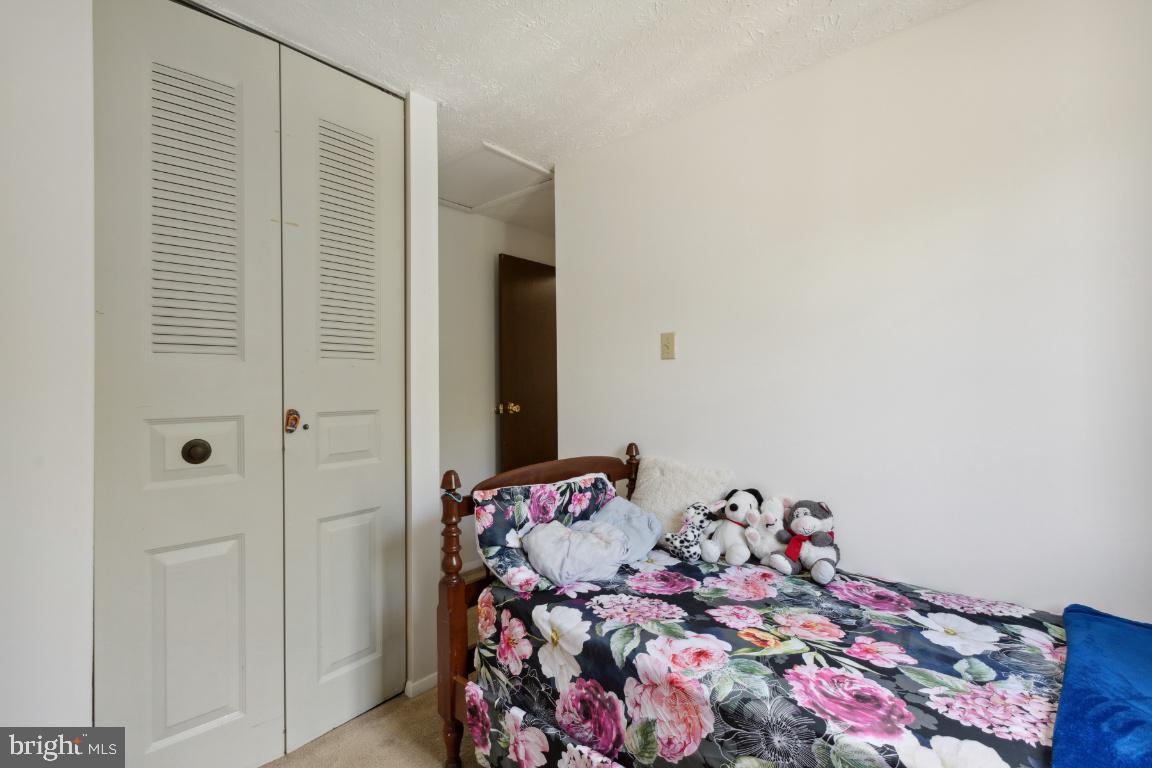 24226 Newbury Road Gaithersburg, MD 20882 - Photo 16 of 25 Gallery Image 16