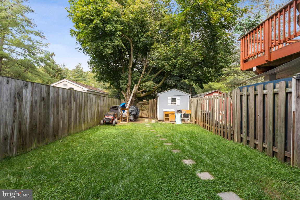 24226 Newbury Road Gaithersburg, MD 20882 - Photo 17 of 25 Gallery Image 17