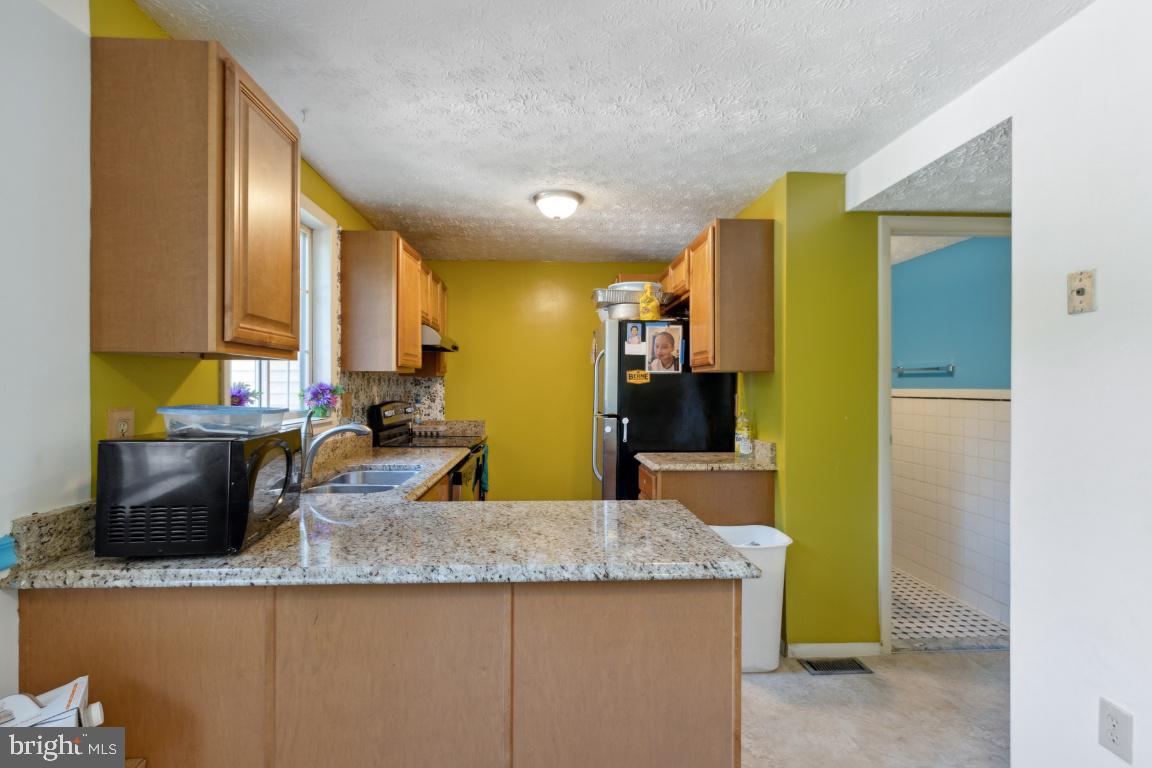24226 Newbury Road Gaithersburg, MD 20882 - Photo 2 of 25 Gallery Image 2