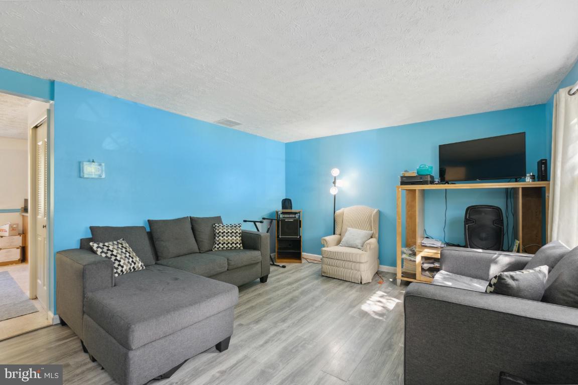 24226 Newbury Road Gaithersburg, MD 20882 - Photo 24 of 25 Gallery Image 24
