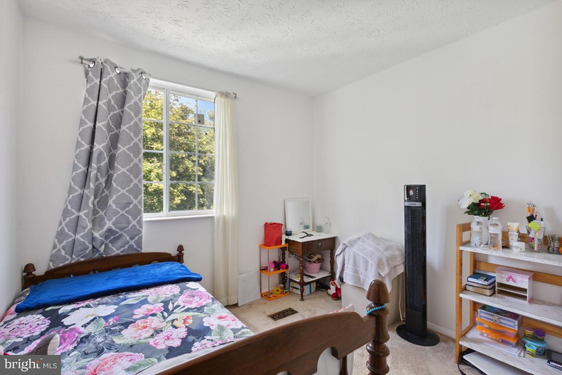 24226 Newbury Road Gaithersburg, MD 20882 - Photo 6 of 25 Gallery Image 6
