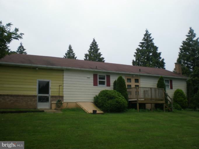 15145 Wingerton Road Waynesboro, PA 17268 - Photo 15 of 20 Exterior (Rear)