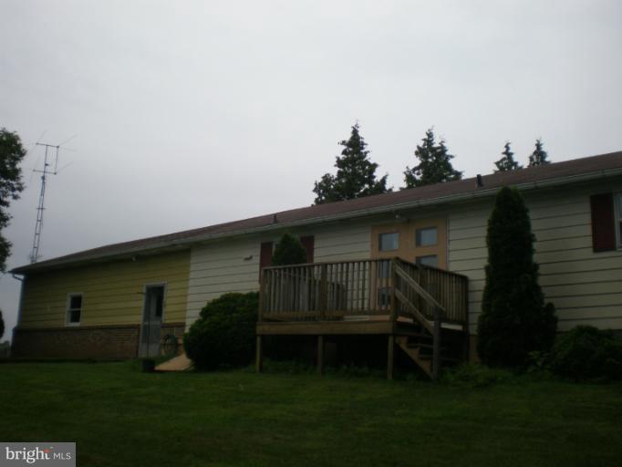 15145 Wingerton Road Waynesboro, PA 17268 - Photo 17 of 20 Exterior (Rear)