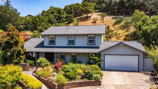 $1,695,000 | 11 Oak Tree Court, San Rafael, CA 94903